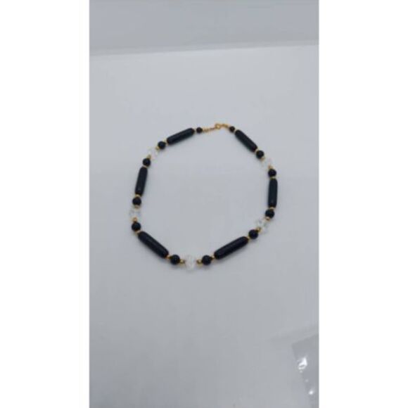 Vintage Trifari black bead necklace - Picture 5 of 7